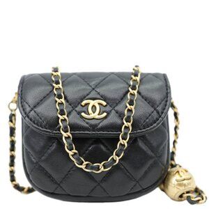 Chanel  Pearl Crush Quilted Lambskin Leather Waist Bag Black